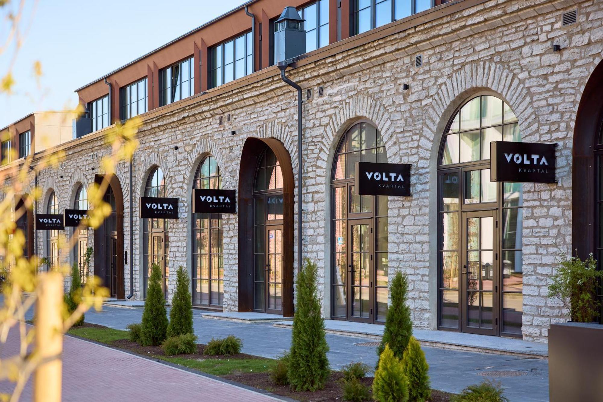 Stylish Volta Quarter Studios With Ac *